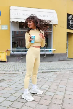 Bluzka Kisha Long Sleeve Banana