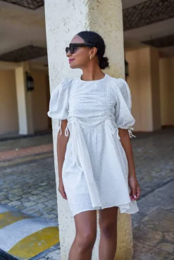 Sukienka Amara White