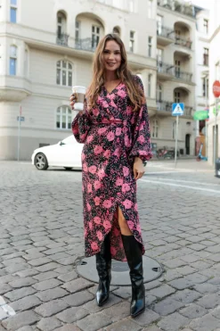 Sukienka Nadine Long Pink Flowers