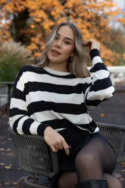 Sweter Lizzie Long Black - Natural