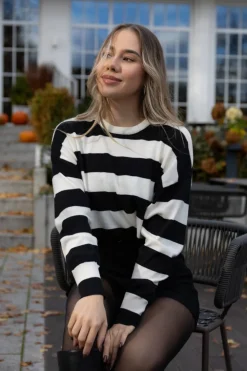 Sweter Lizzie Long Black - Natural