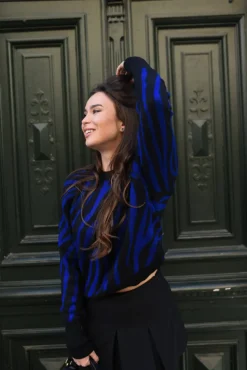 Sweter Vanesia Cobalt